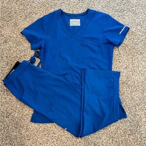Skechers scrub set